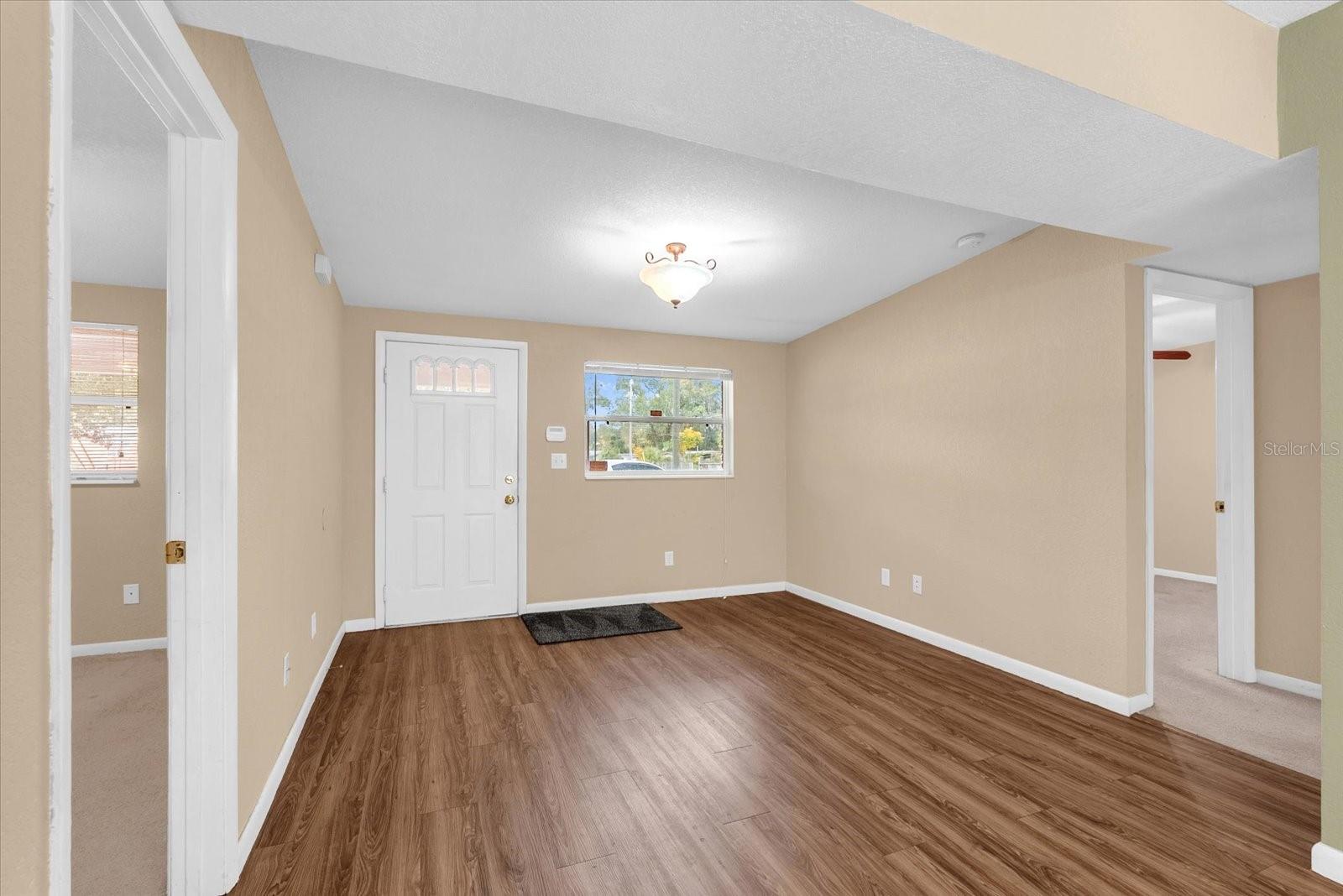 Image 5 of 27 For 115 Mercury Street