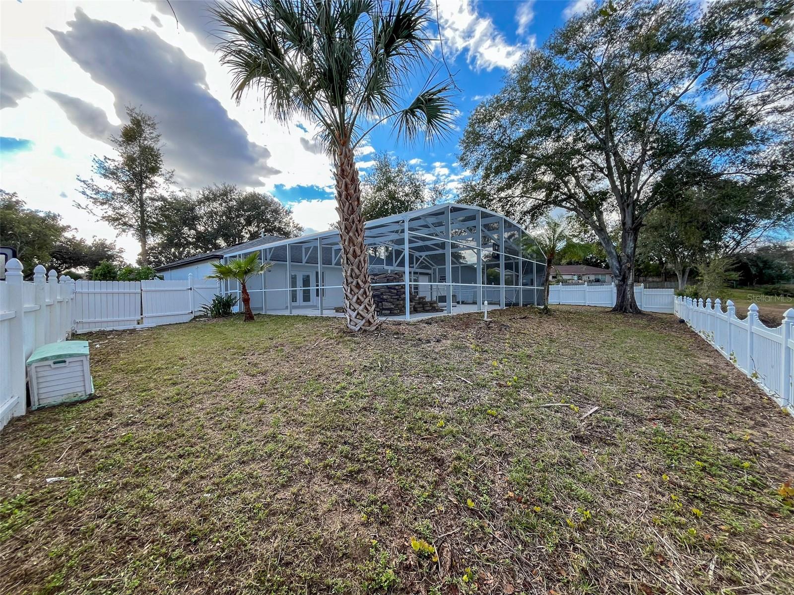 Image 32 of 43 For 15905 Indian Wells Court