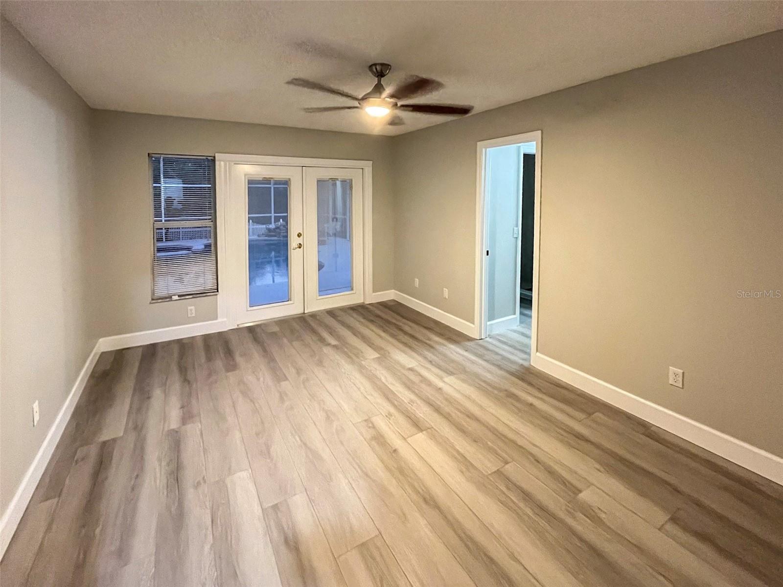 Image 36 of 43 For 15905 Indian Wells Court