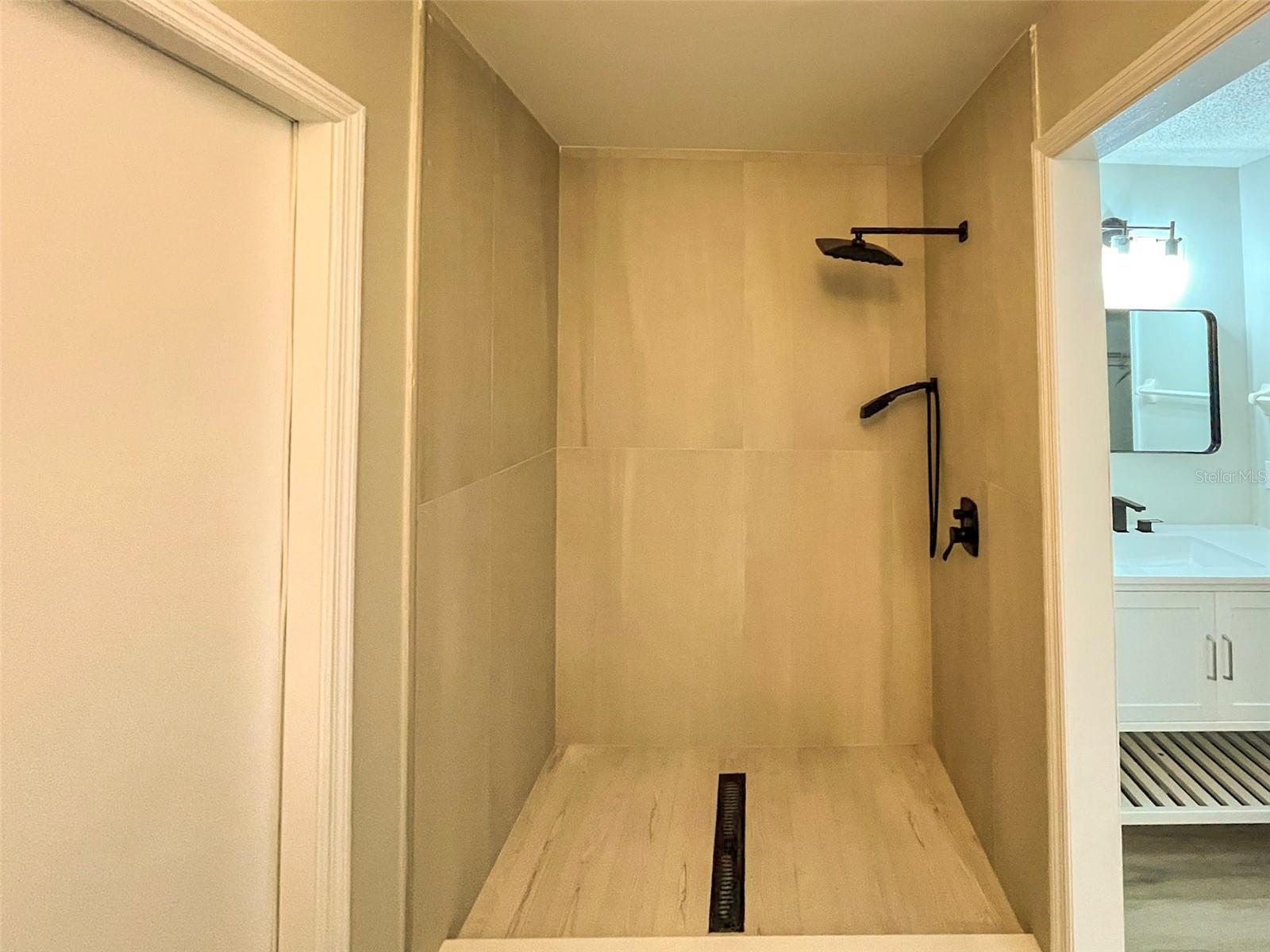 Image 40 of 43 For 15905 Indian Wells Court