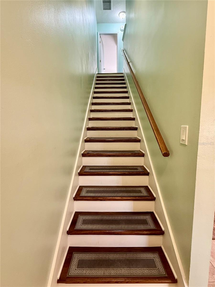 Image 17 of 38 For 1600 Woodland Drive 8206