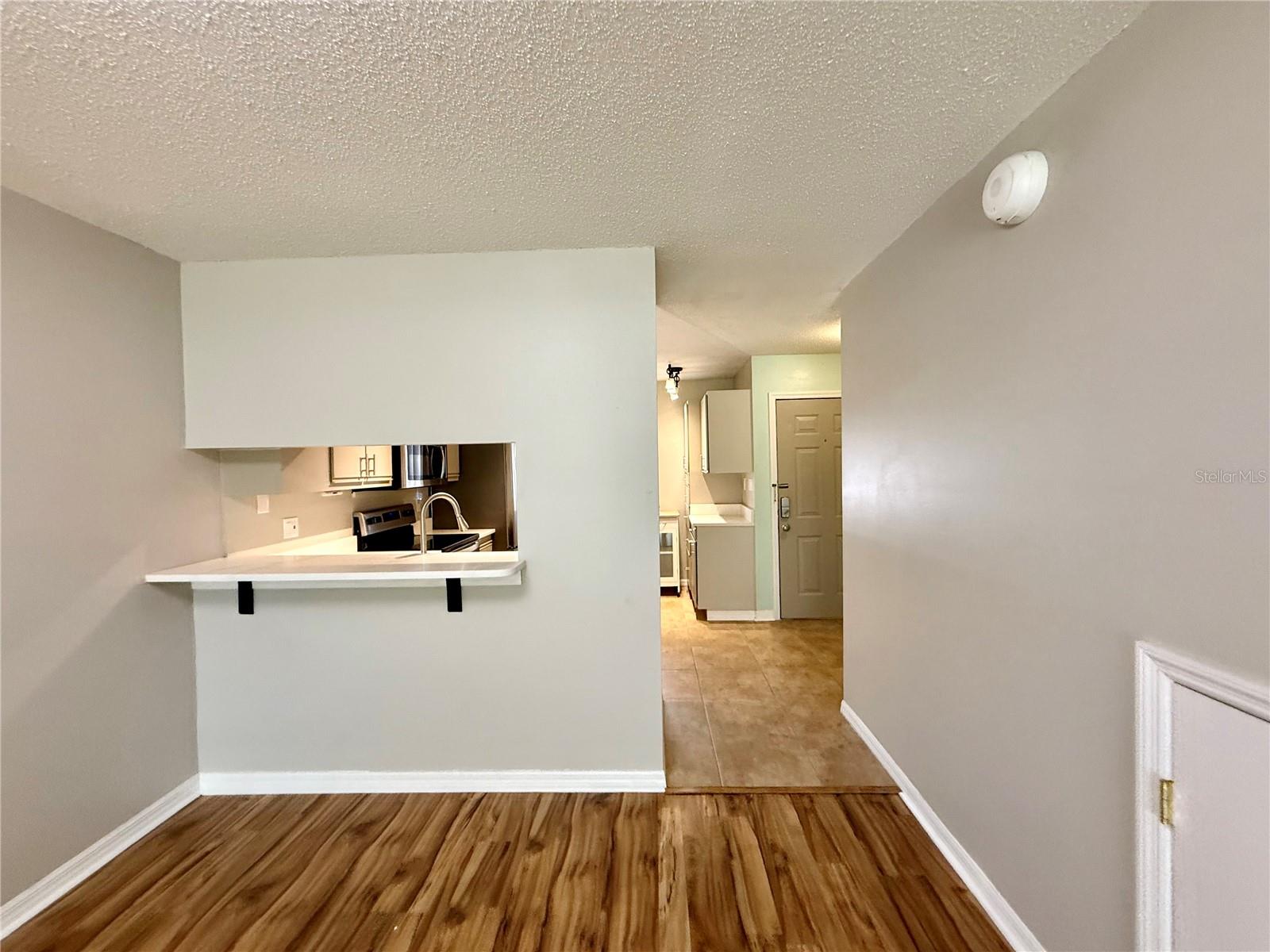 Image 8 of 38 For 1600 Woodland Drive 8206