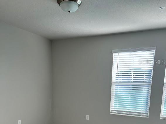 Image 10 of 16 For 996 Desert Candle Drive