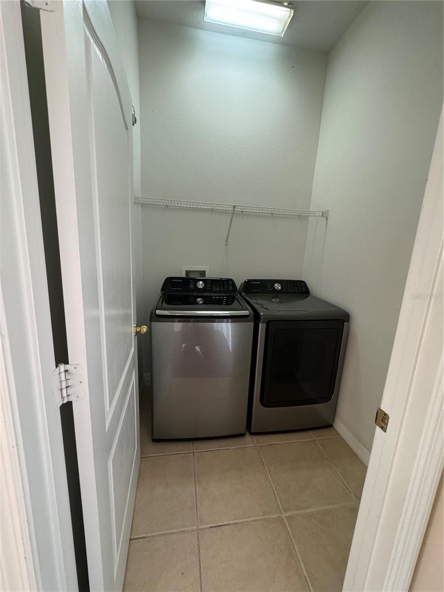 Image 19 of 24 For 6448 Goldenrod Road A