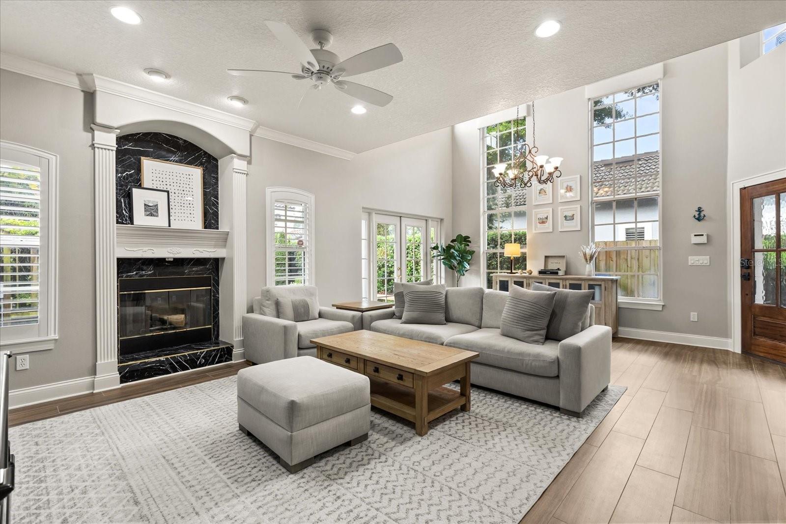 Image 5 of 44 For 512 Clarendon Avenue