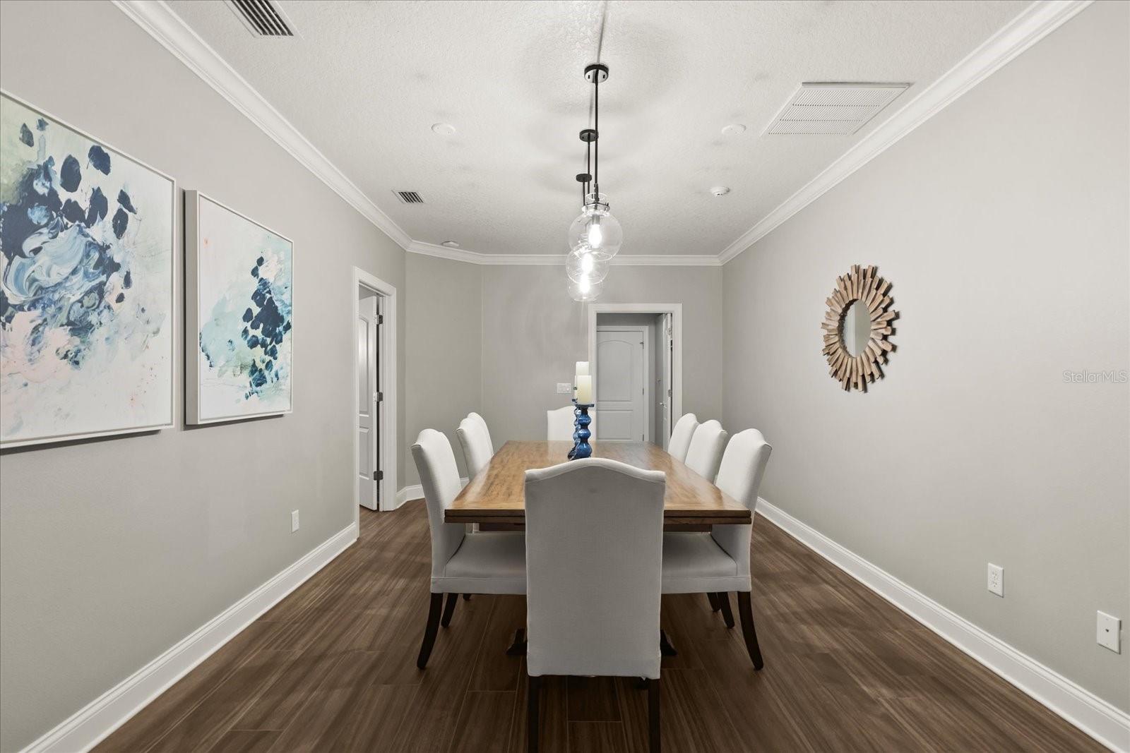 Image 9 of 44 For 512 Clarendon Avenue