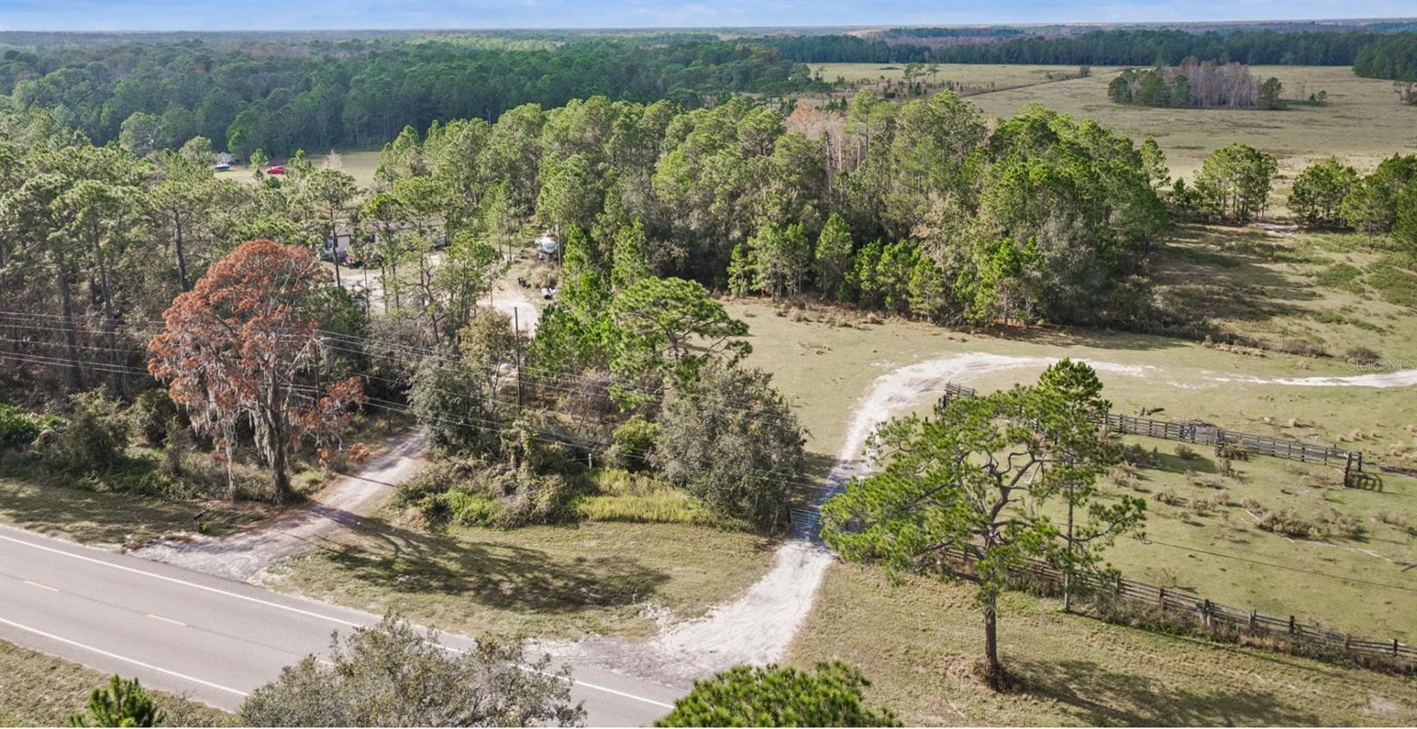 Image 2 of 13 For Commonwealth Avenue