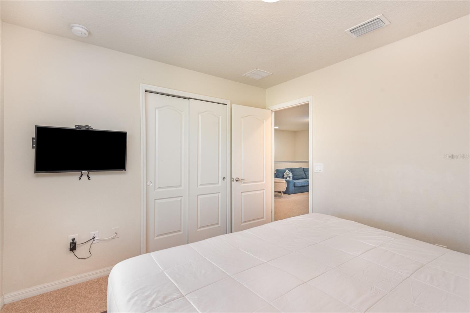 Image 17 of 37 For 9025 Rhodes Street