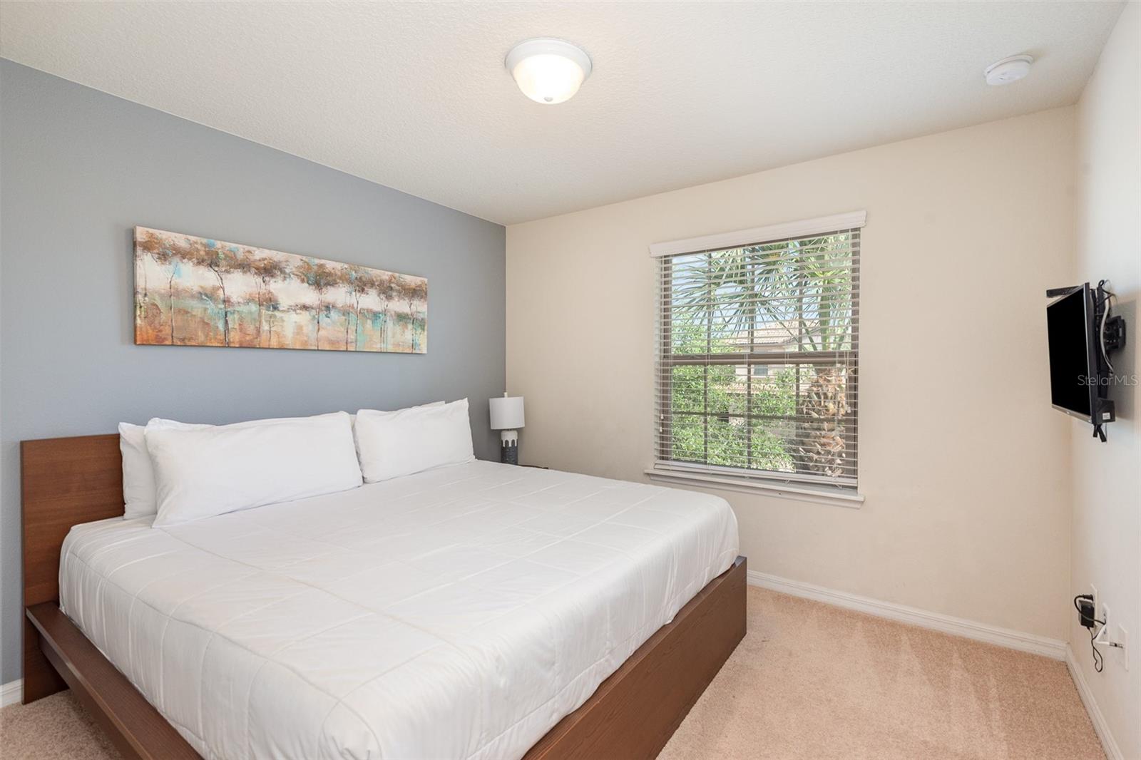 Image 18 of 37 For 9025 Rhodes Street