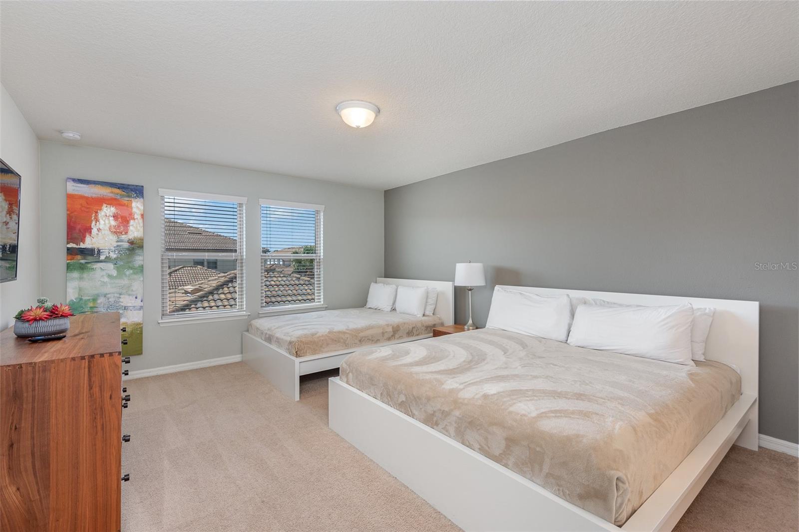 Image 21 of 37 For 9025 Rhodes Street