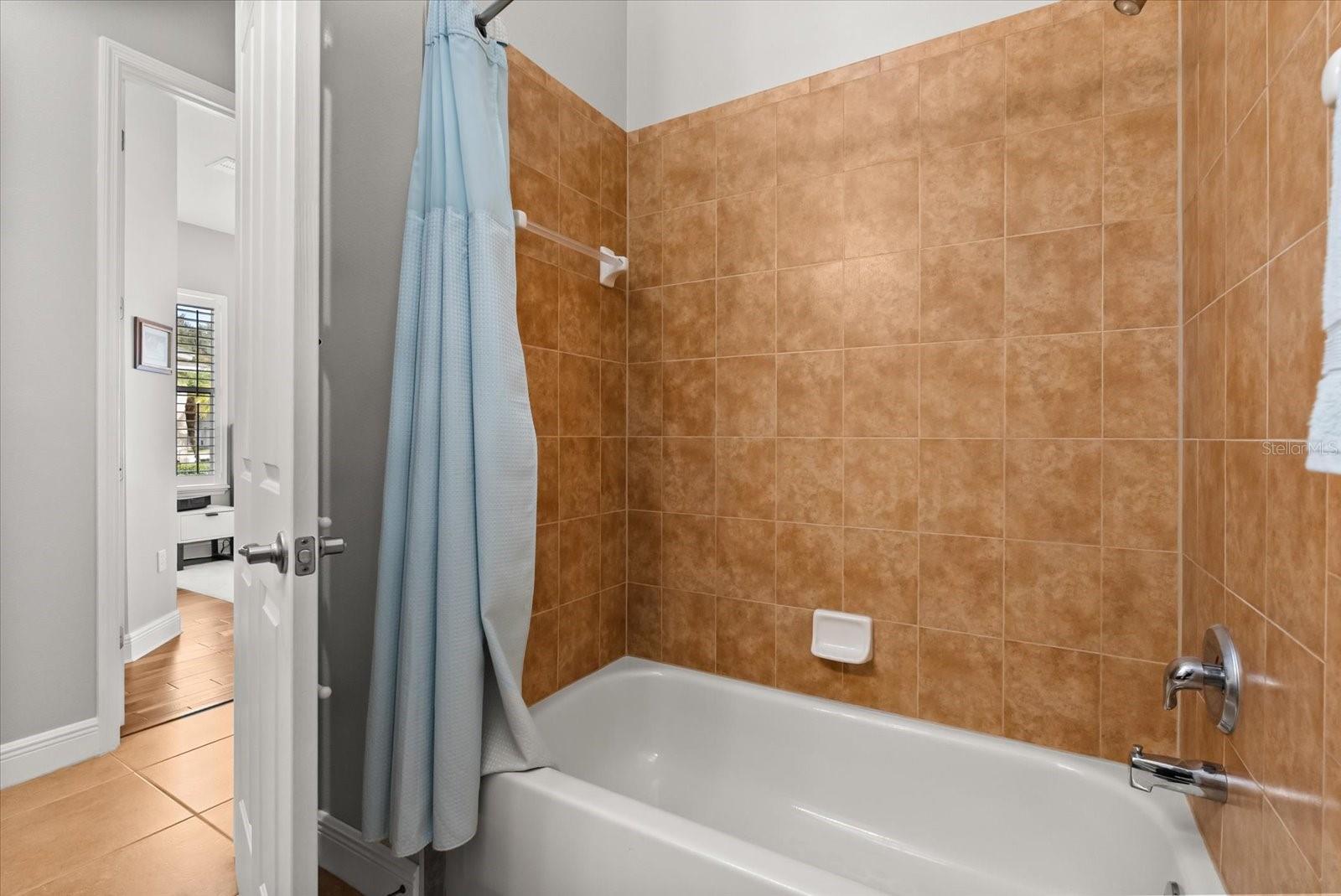 Image 15 of 35 For 112 Lower Lake Court