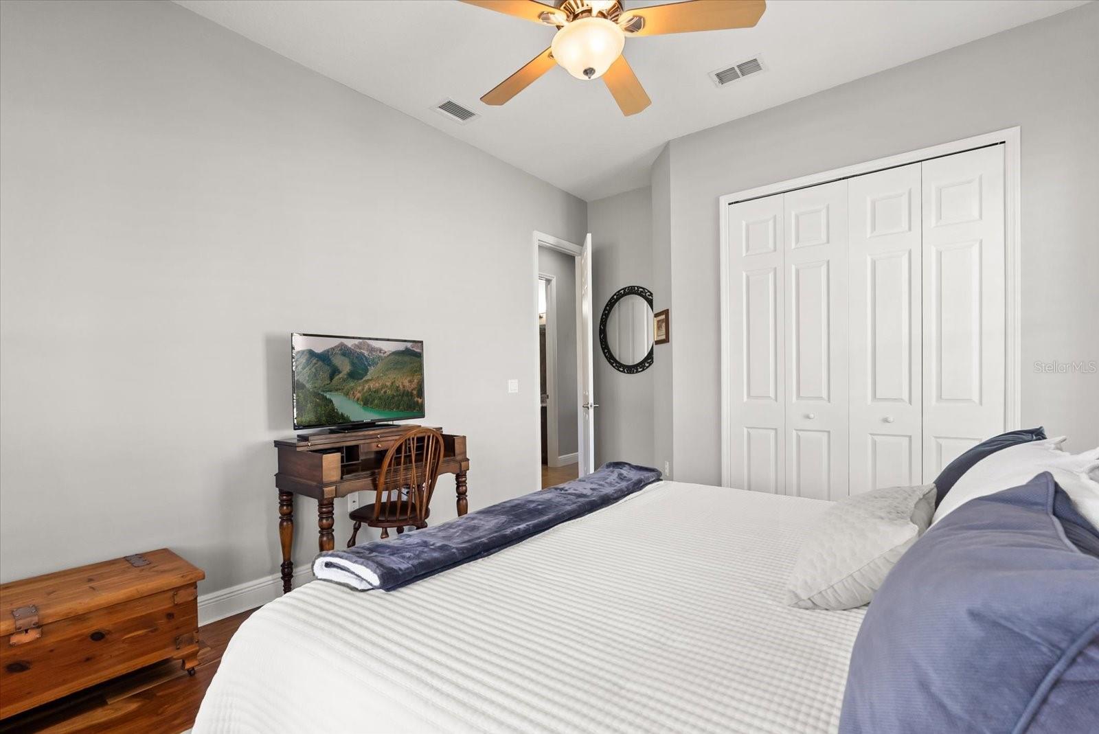 Image 17 of 35 For 112 Lower Lake Court