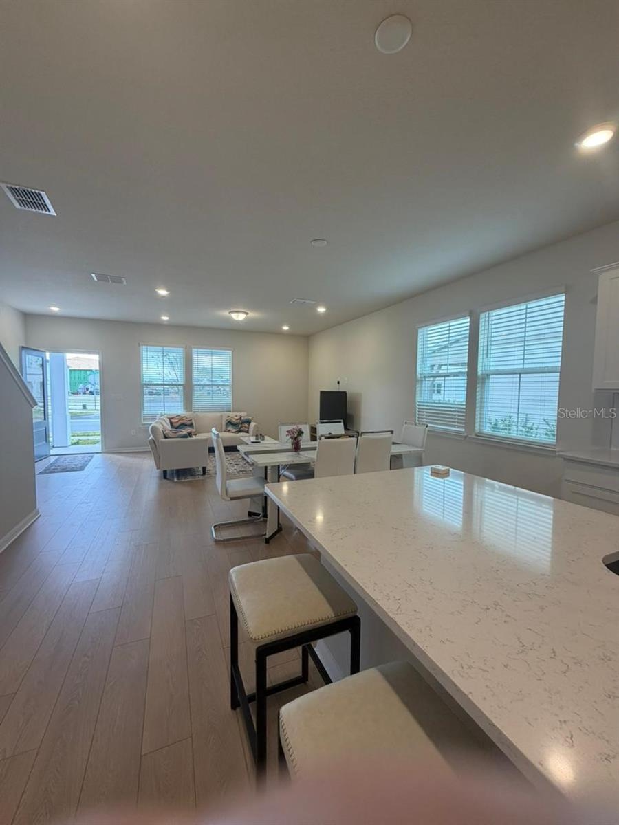 Image 11 of 15 For 6391 Breeze Filled Lane