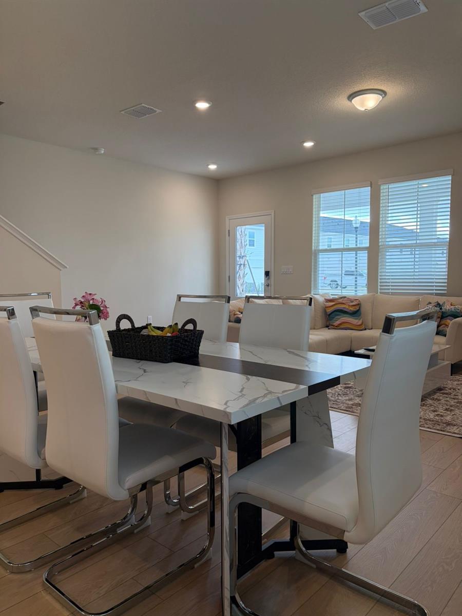 Image 3 of 15 For 6391 Breeze Filled Lane