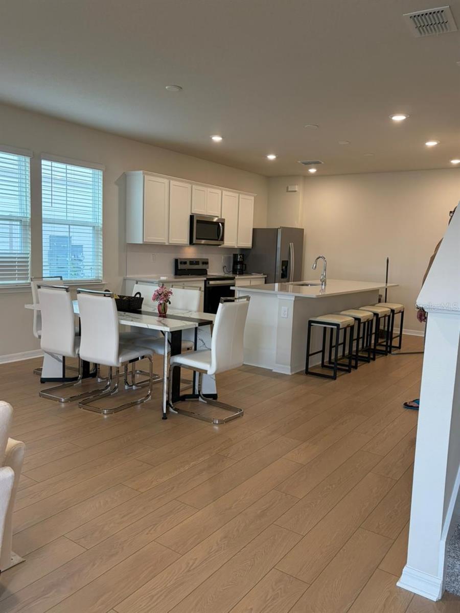 Image 6 of 15 For 6391 Breeze Filled Lane