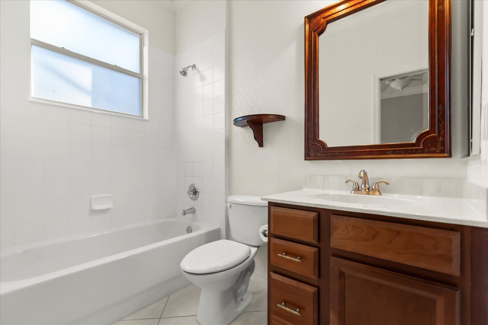 Image 37 of 48 For 5586 Whispering Woods Point