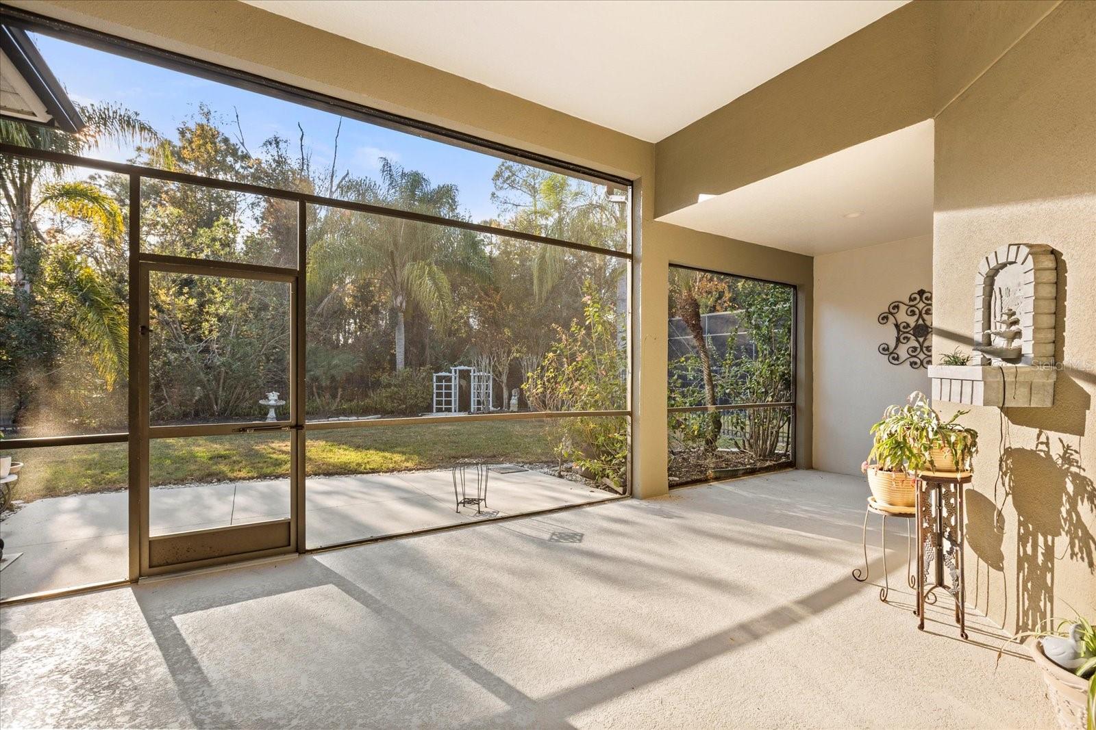 Image 40 of 48 For 5586 Whispering Woods Point