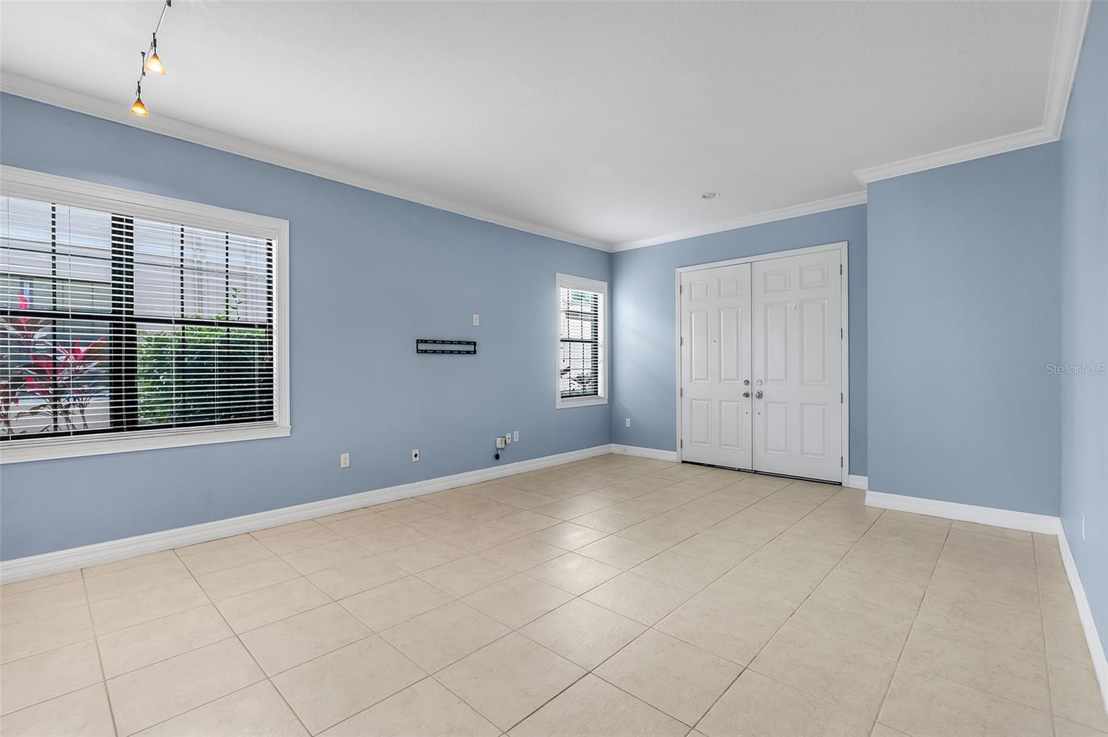 Listing photo id 12 for 10761 Willow Ridge Loop