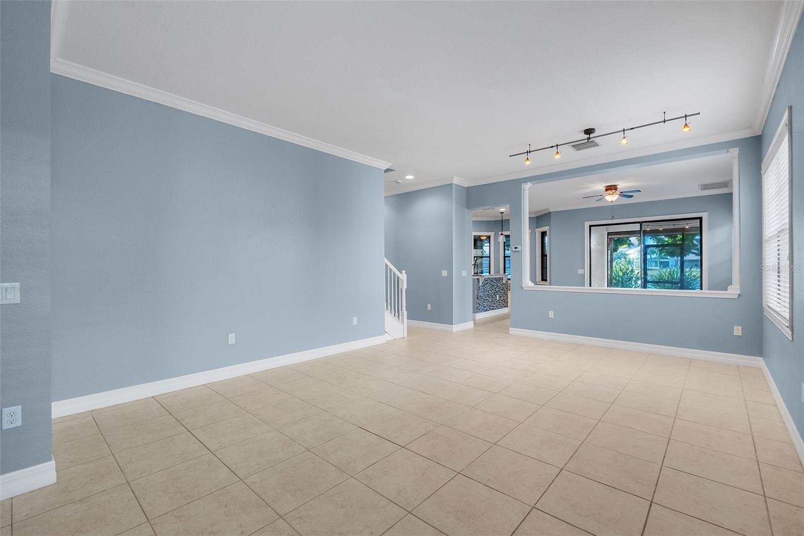 Listing photo id 15 for 10761 Willow Ridge Loop