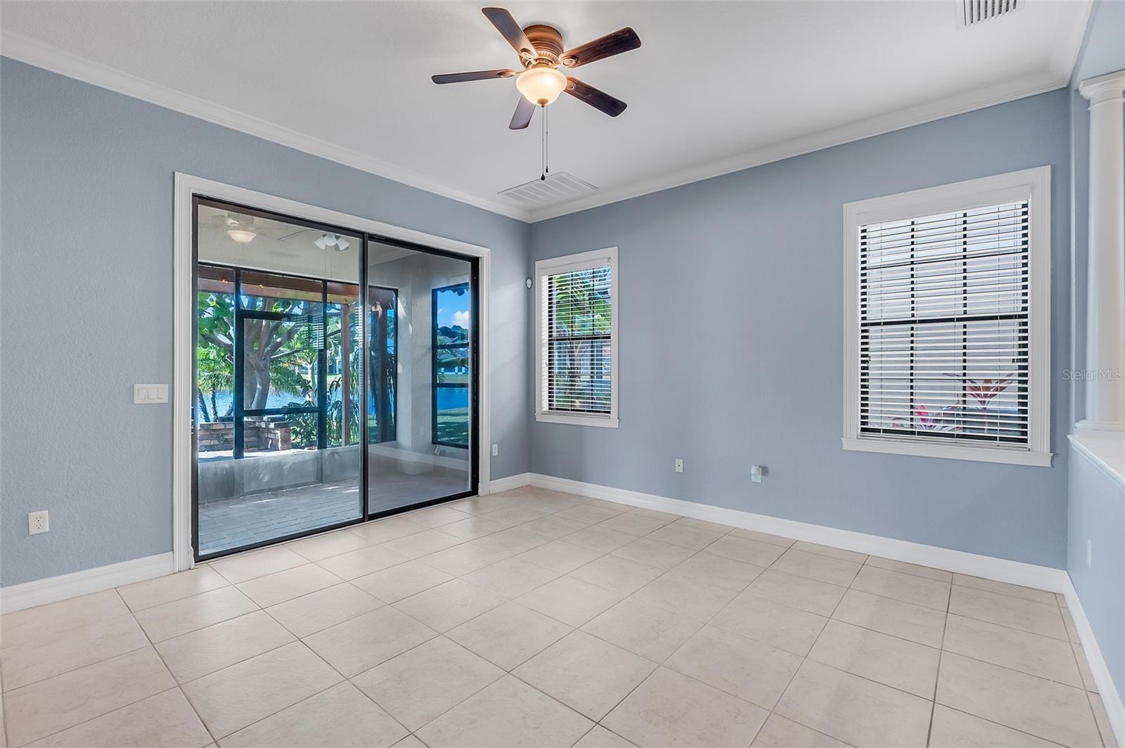 Listing photo id 16 for 10761 Willow Ridge Loop