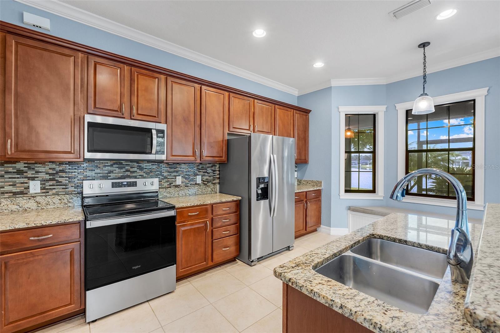 Listing photo id 23 for 10761 Willow Ridge Loop