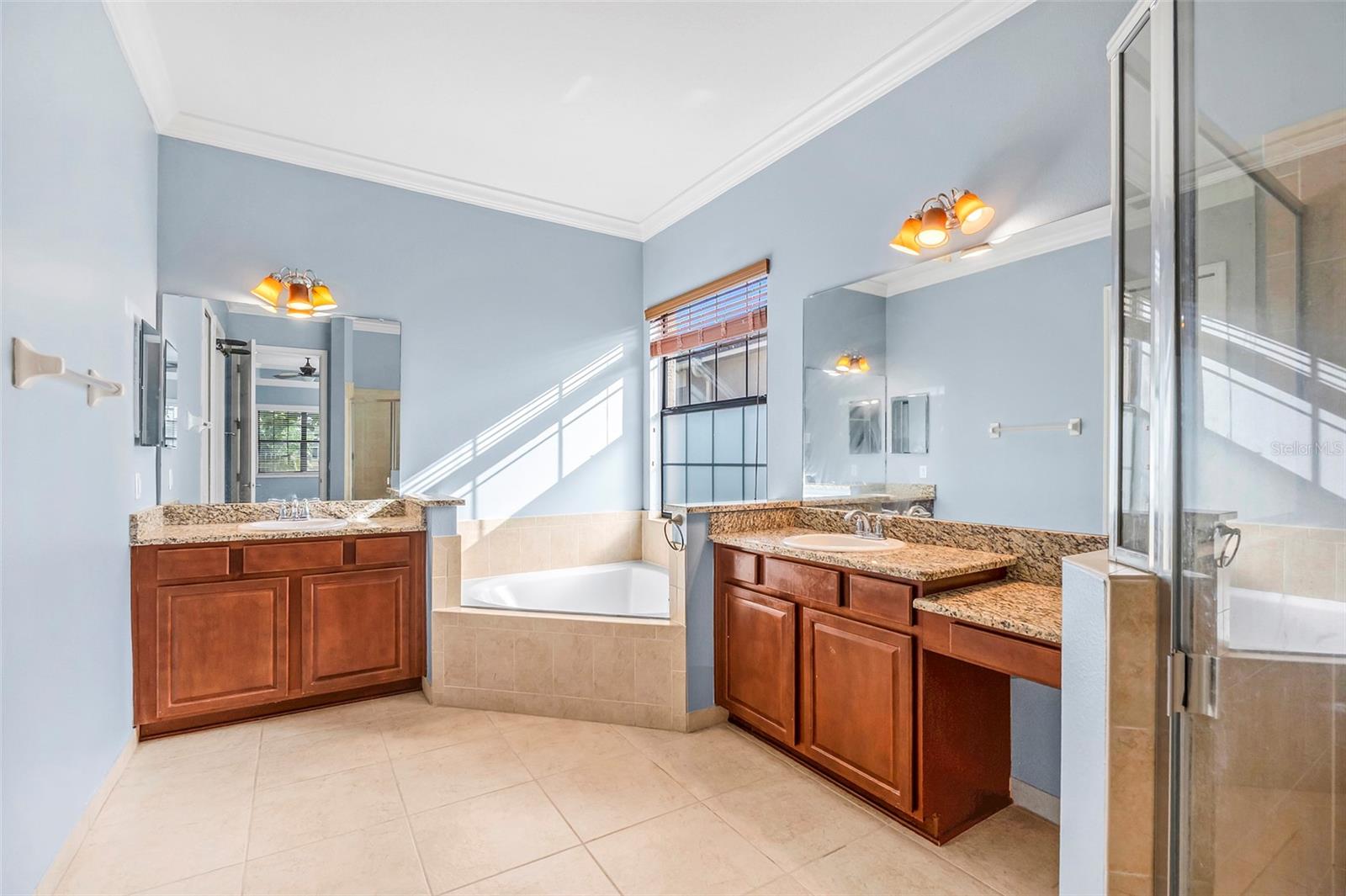 Listing photo id 30 for 10761 Willow Ridge Loop