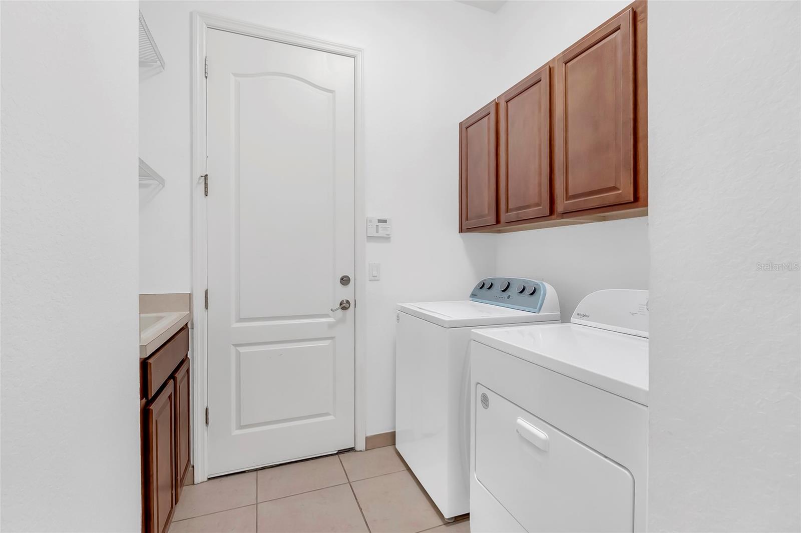 Listing photo id 35 for 10761 Willow Ridge Loop