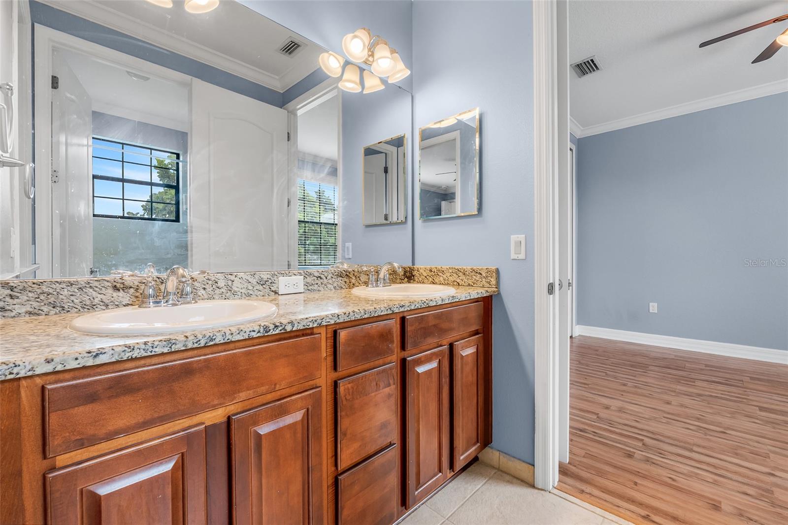 Listing photo id 43 for 10761 Willow Ridge Loop