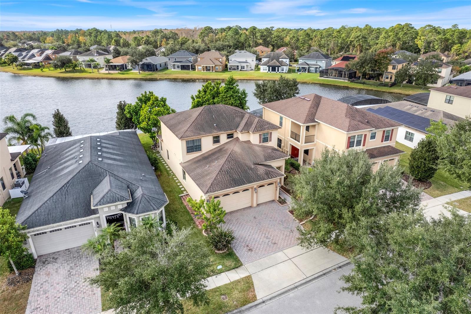 Listing photo id 7 for 10761 Willow Ridge Loop