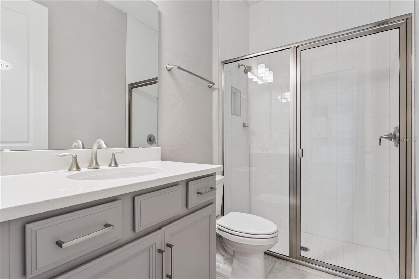 Image 27 of 37 For 19058 Planetree Street