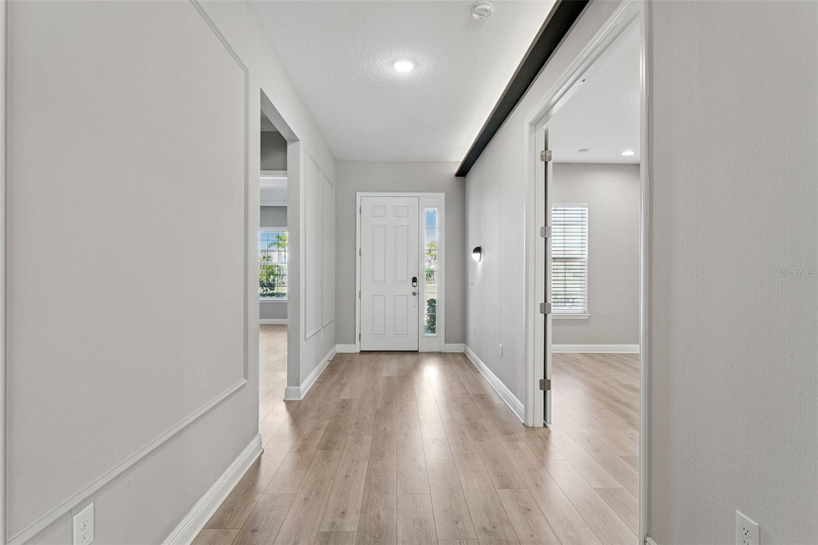 Image 3 of 37 For 19058 Planetree Street