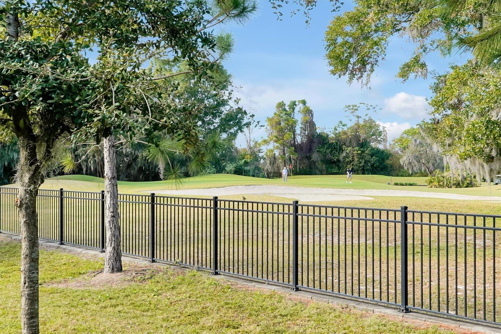 Image 30 of 39 For 1027 Robin Holly Street