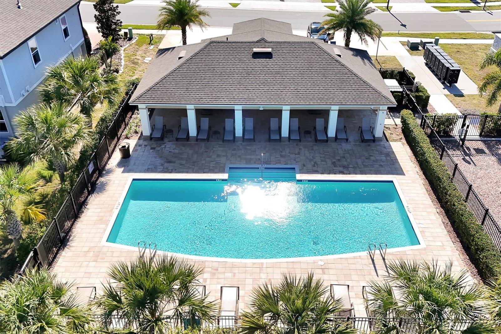 Image 34 of 39 For 1027 Robin Holly Street