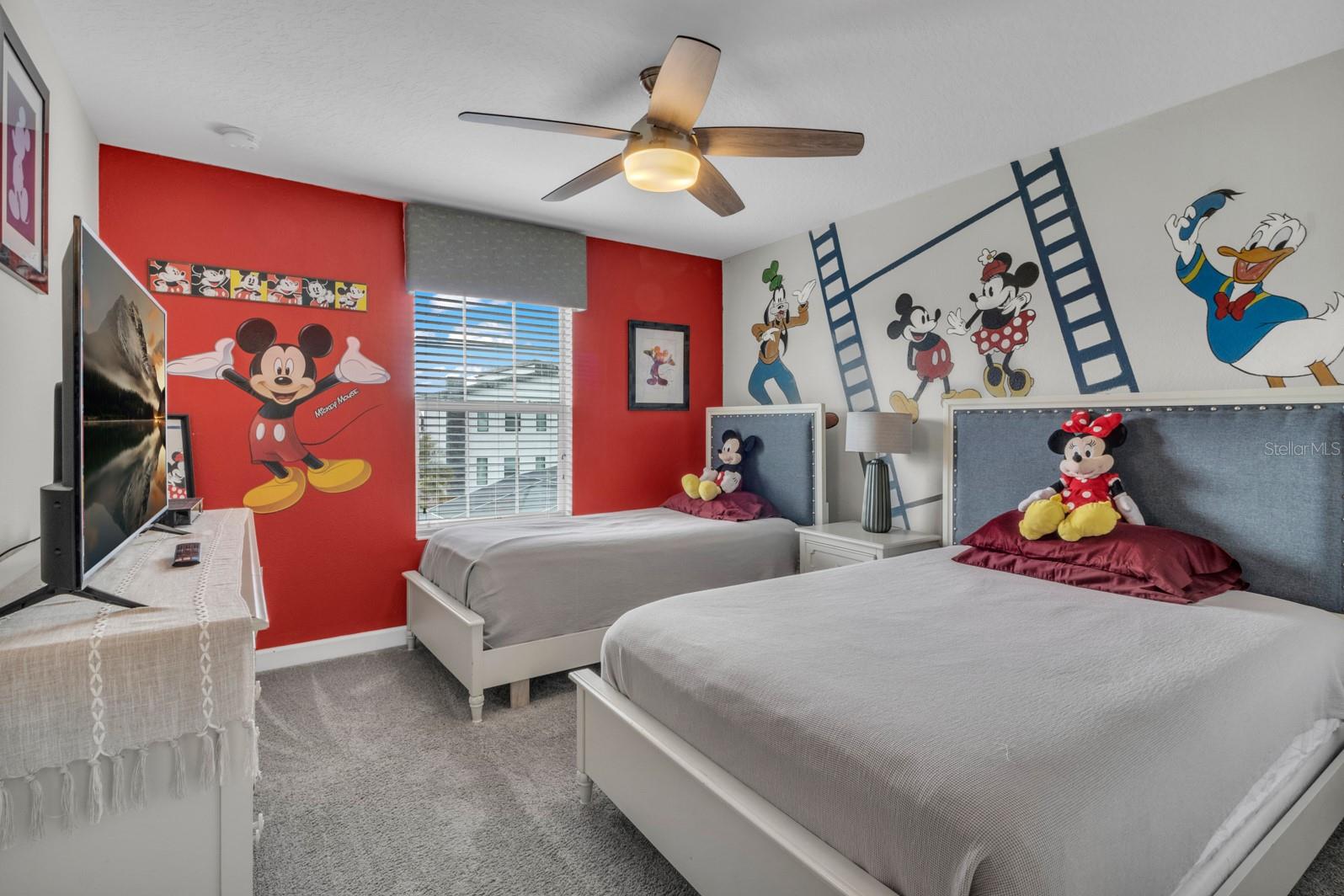 Image 2 of 28 For 4815 Love Storey Lane