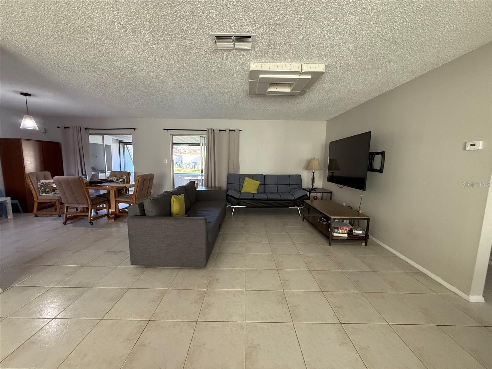 Image 6 of 15 For 10174 Mason Dixon Circle