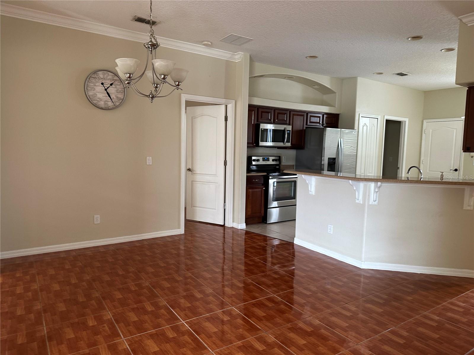 Image 10 of 28 For 2246 Mountleigh Trail