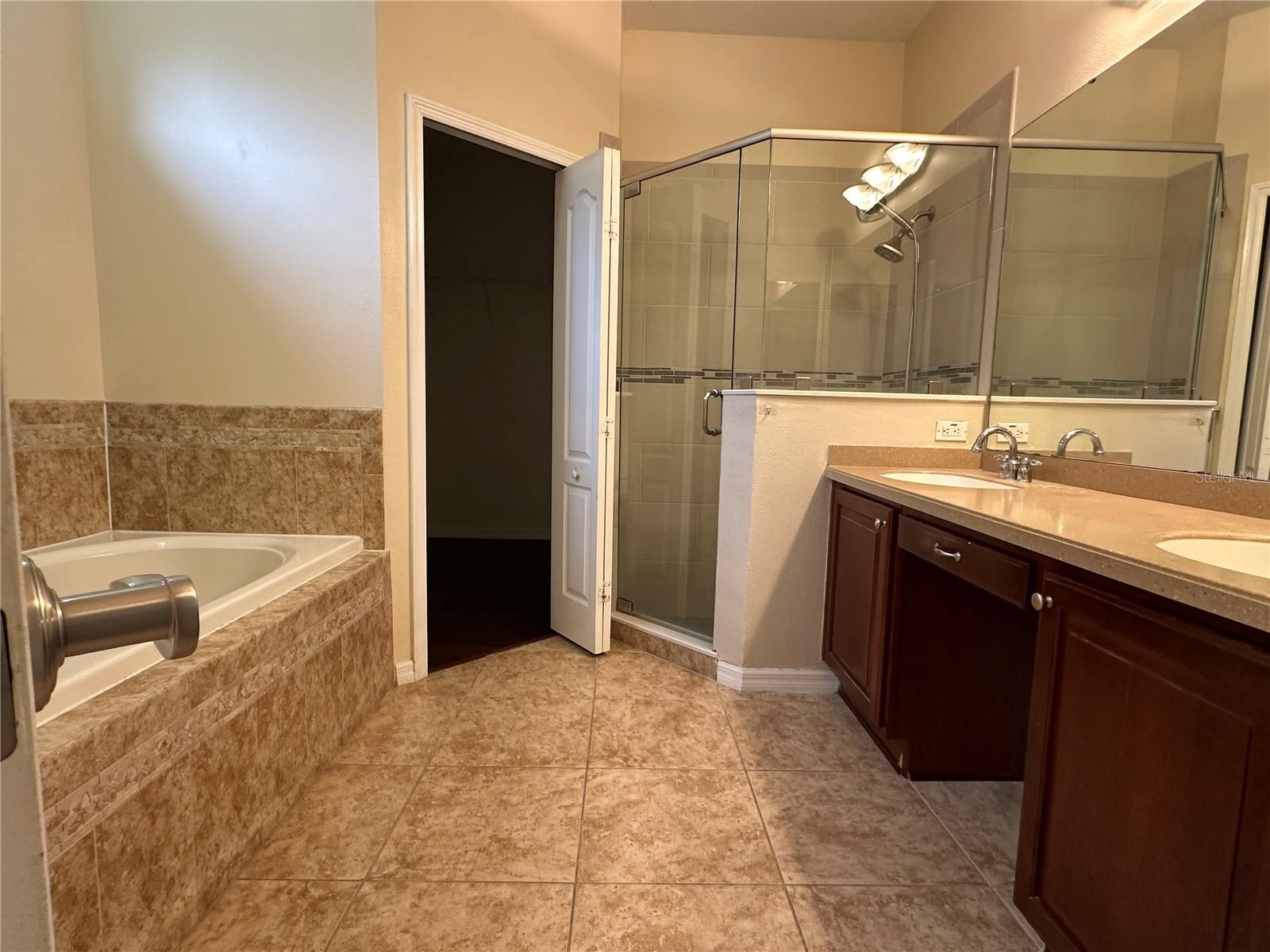 Image 13 of 28 For 2246 Mountleigh Trail