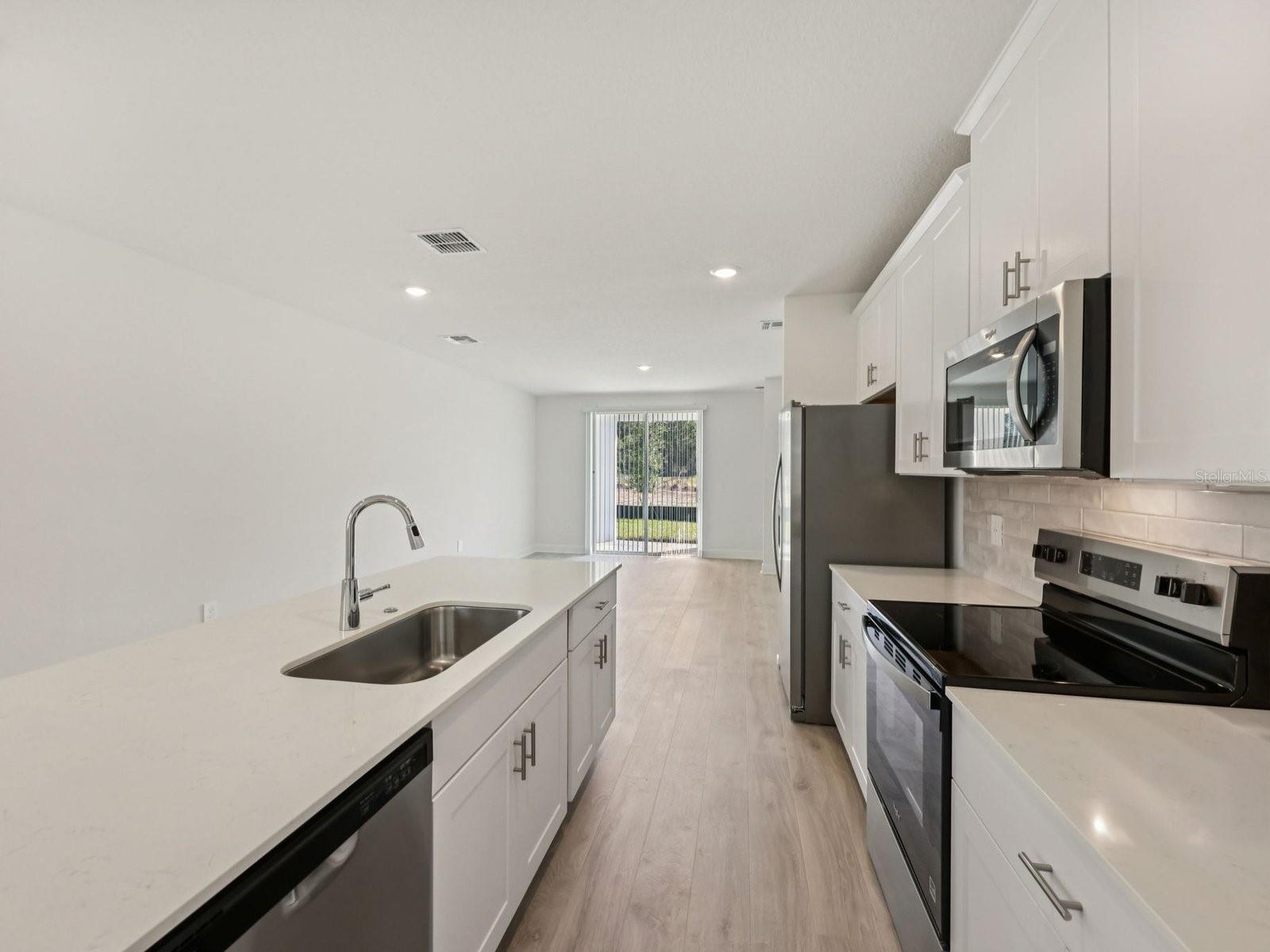 Image 7 of 11 For 831 Sunshower Drive