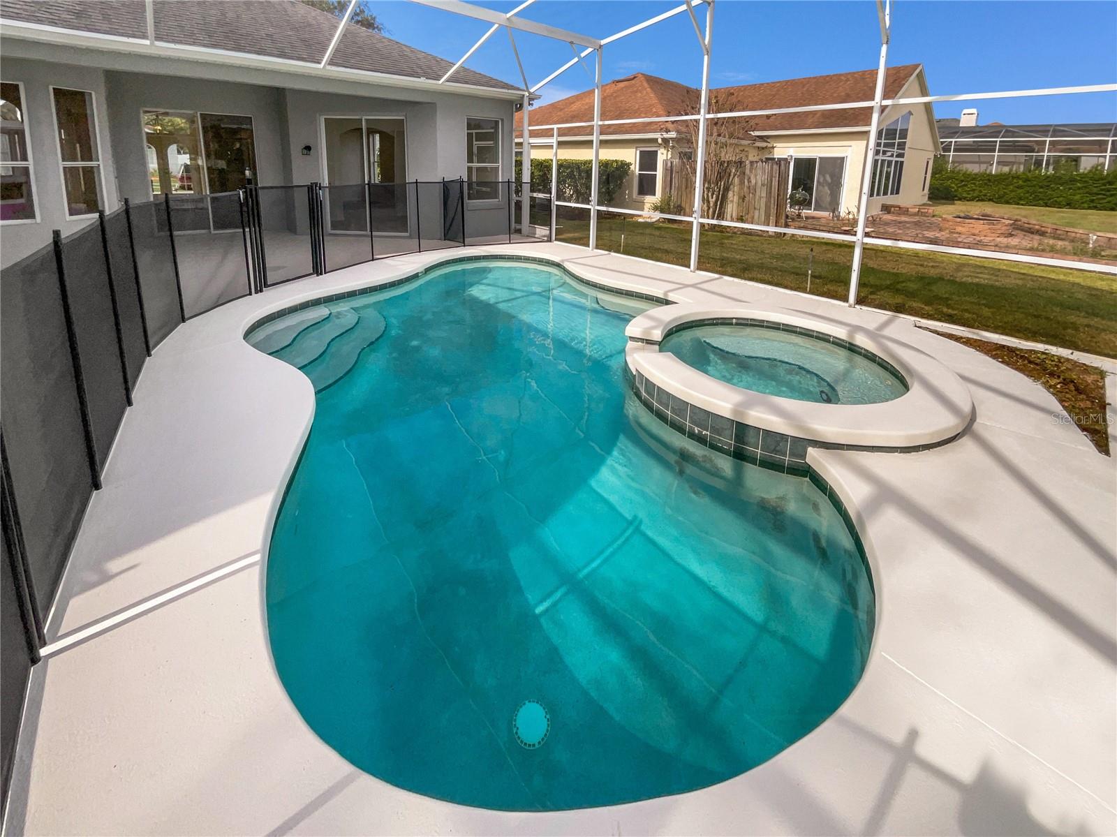 Image 10 of 37 For 725 Forestgreen Court