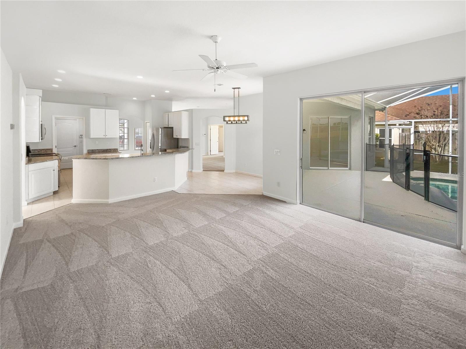 Image 23 of 37 For 725 Forestgreen Court