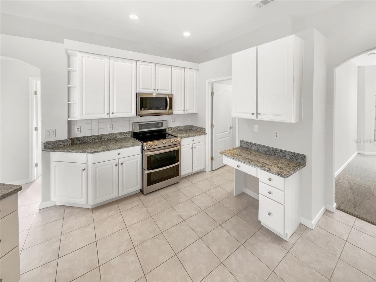 Image 27 of 37 For 725 Forestgreen Court