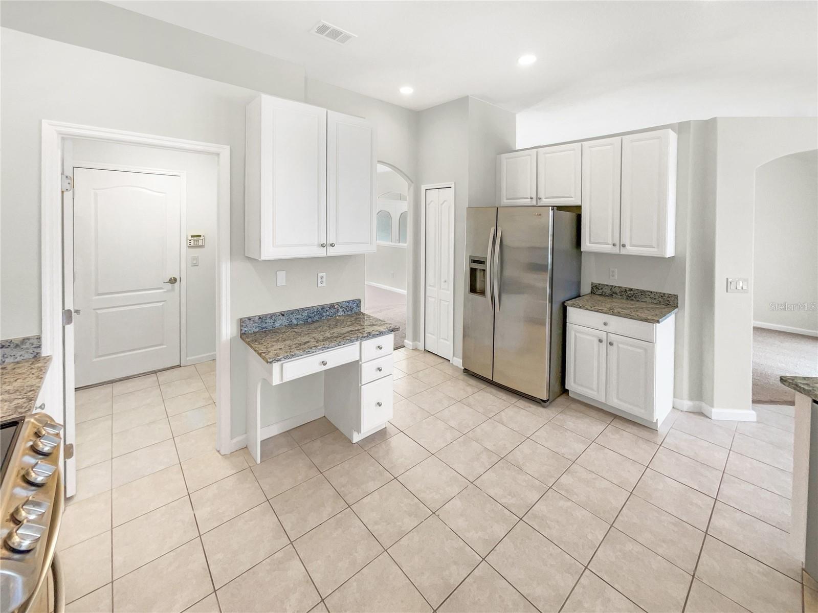 Image 28 of 37 For 725 Forestgreen Court