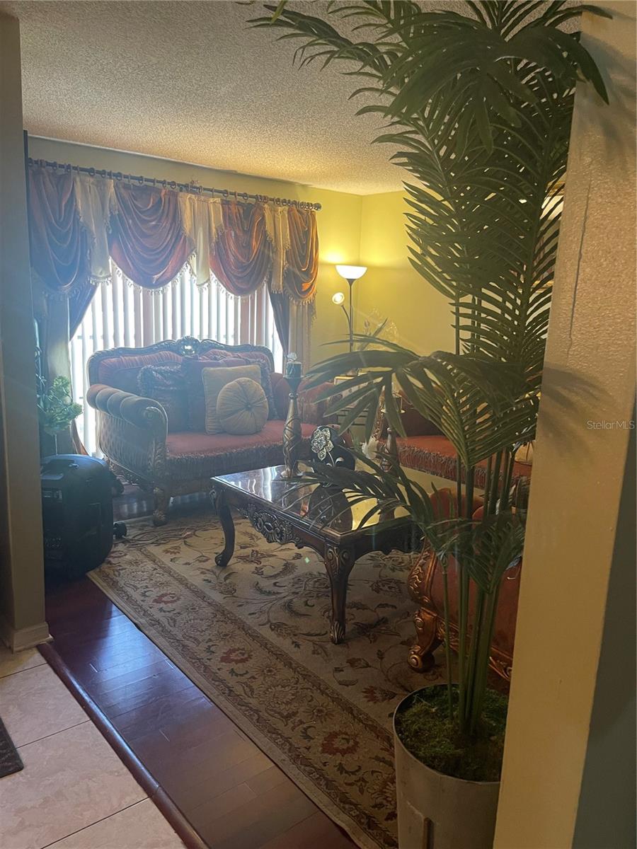 Image 6 of 11 For 2851 Hickory Creek Drive