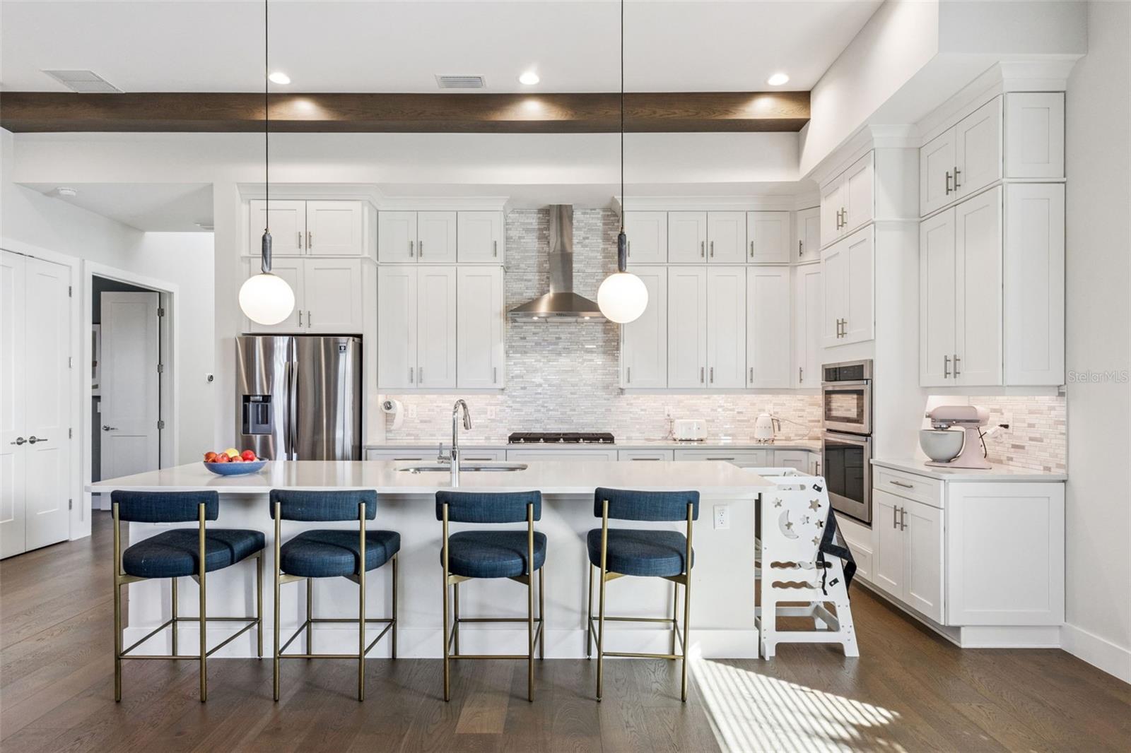 Image 11 of 50 For 16030 Vetta Drive