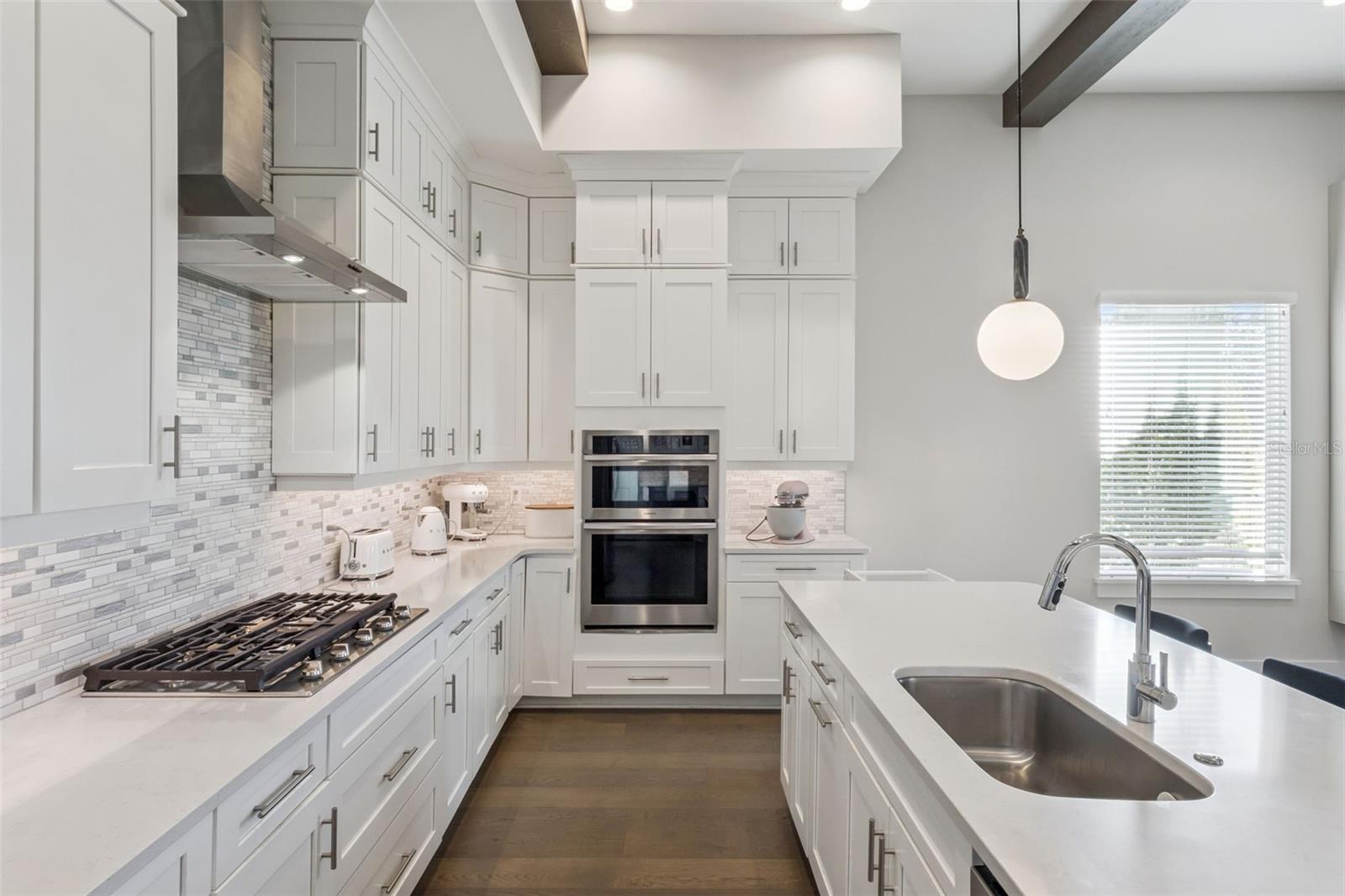 Image 13 of 50 For 16030 Vetta Drive