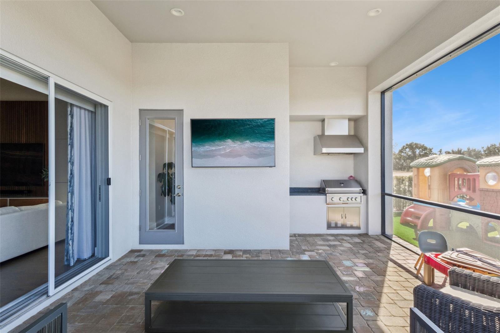 Image 31 of 50 For 16030 Vetta Drive