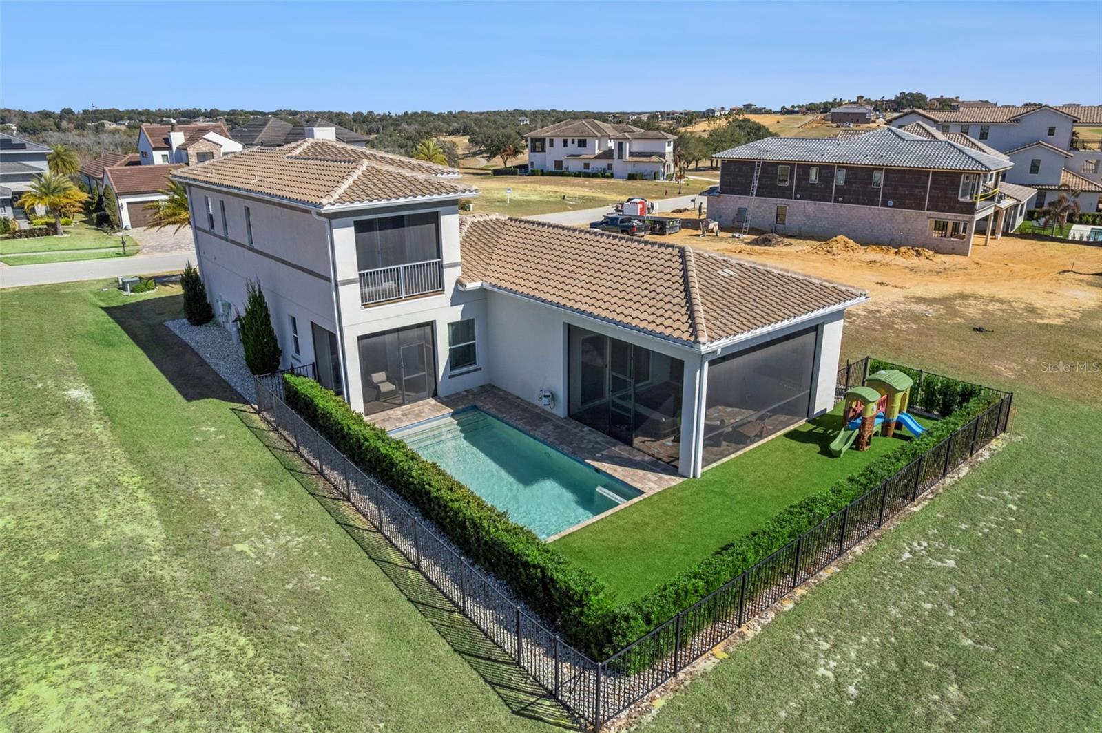 Image 37 of 50 For 16030 Vetta Drive