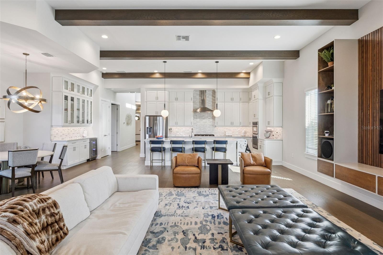 Image 8 of 50 For 16030 Vetta Drive