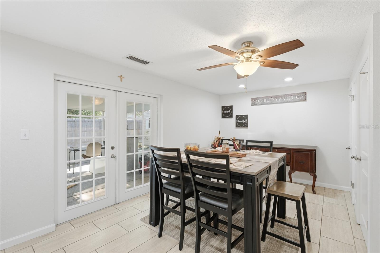 Image 12 of 27 For 2455 Kimberly Drive