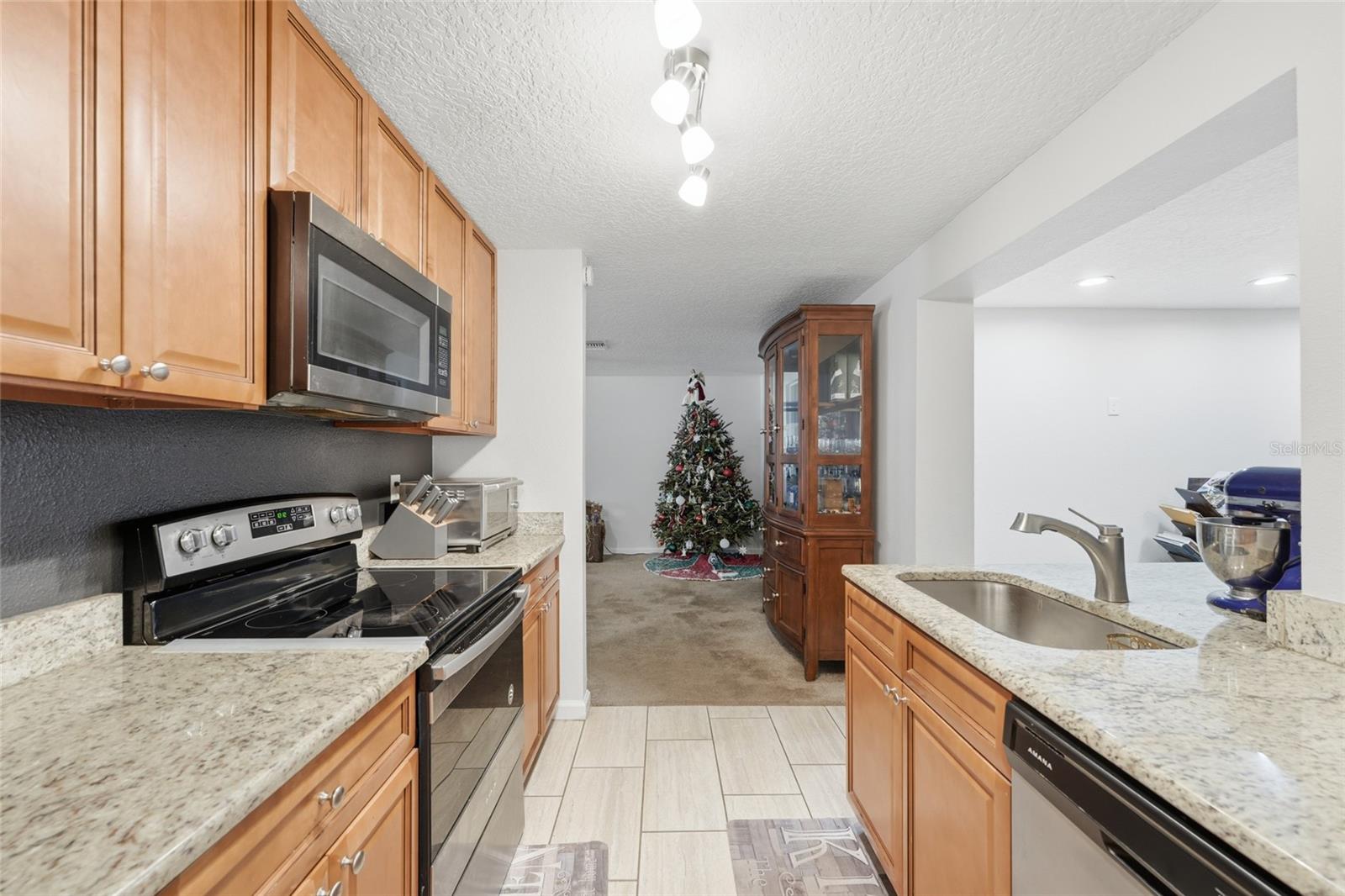 Image 8 of 27 For 2455 Kimberly Drive